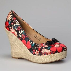 Marilyn Moda Black Floral 4.5" Wedge Style ZOE - 02 Size 9 Shoes